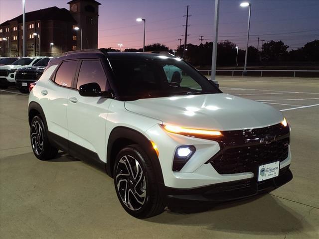 new 2025 Chevrolet TrailBlazer car, priced at $32,225