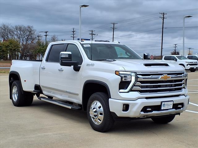 new 2025 Chevrolet Silverado 3500 car, priced at $92,215