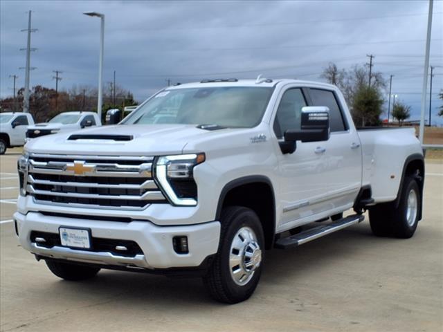 new 2025 Chevrolet Silverado 3500 car, priced at $92,215