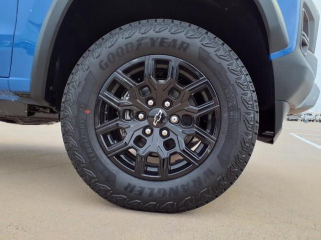 new 2025 Chevrolet Colorado car, priced at $41,970