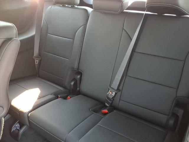 new 2025 Chevrolet Traverse car, priced at $45,030