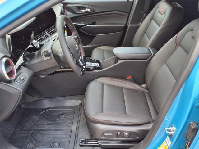 new 2025 Chevrolet Trax car, priced at $28,380