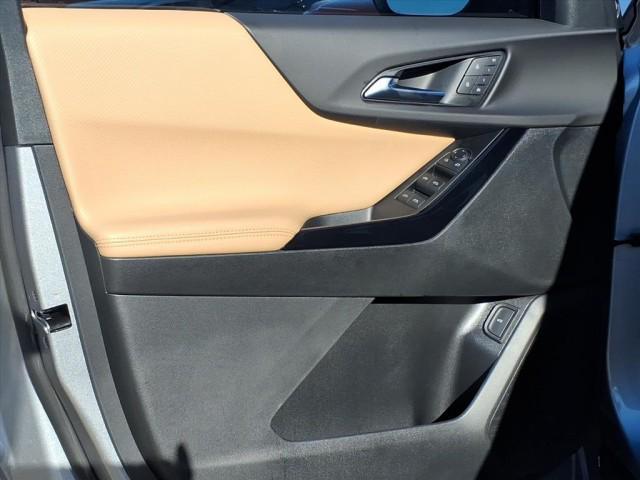 new 2026 Chevrolet Equinox car, priced at $39,290