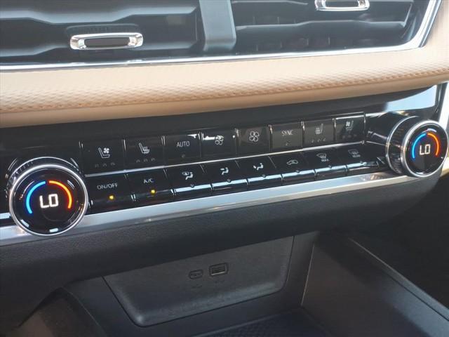 new 2026 Chevrolet Equinox car, priced at $39,290