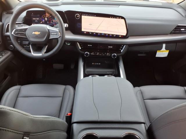 new 2025 Chevrolet Suburban car, priced at $71,840