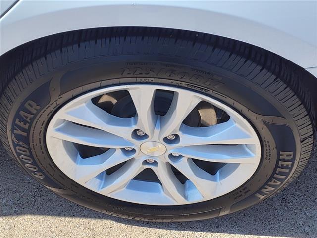 used 2018 Chevrolet Malibu car, priced at $16,491