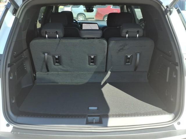 new 2026 Chevrolet Traverse car, priced at $46,205