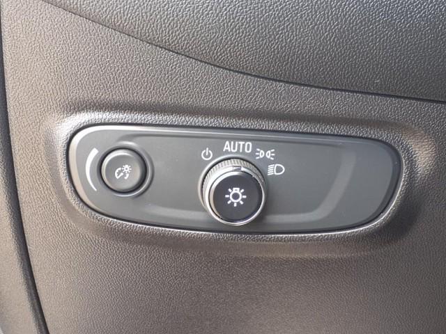 used 2023 Chevrolet Equinox car, priced at $25,991