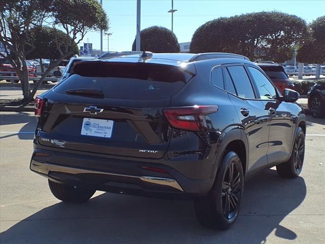 new 2025 Chevrolet Trax car, priced at $28,189