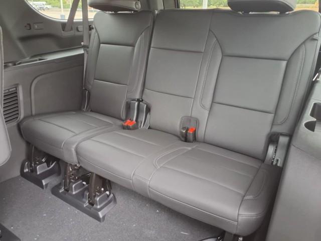 new 2025 Chevrolet Suburban car, priced at $78,624