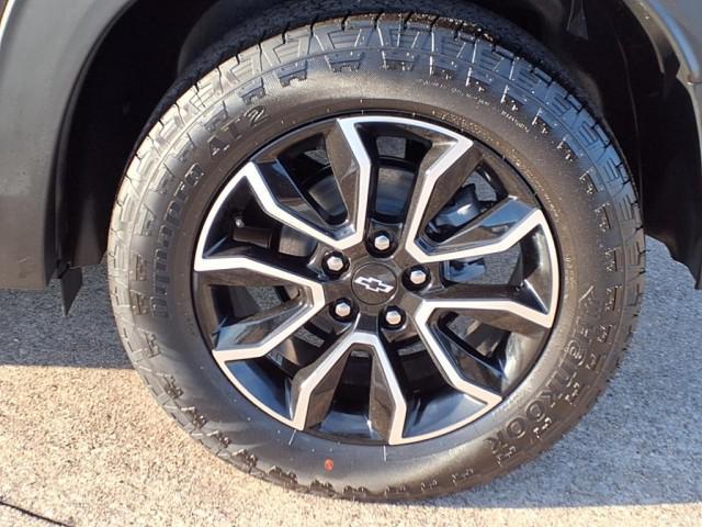 new 2025 Chevrolet TrailBlazer car, priced at $30,080