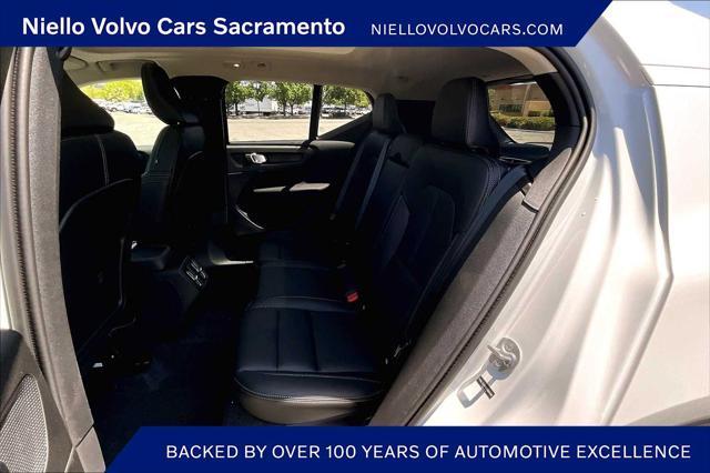 new 2025 Volvo XC40 car, priced at $49,810