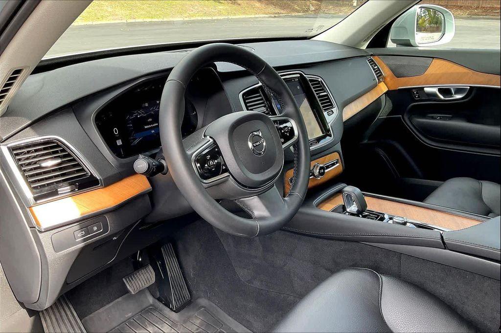 used 2024 Volvo XC90 Recharge Plug-In Hybrid car, priced at $50,290