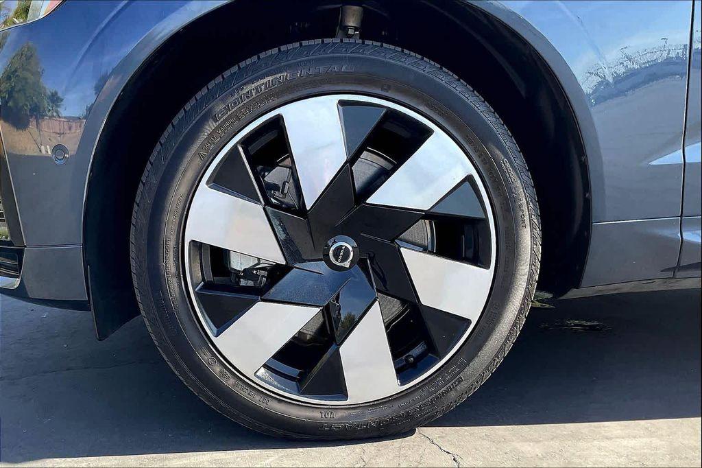 used 2024 Volvo XC60 Recharge Plug-In Hybrid car, priced at $53,485