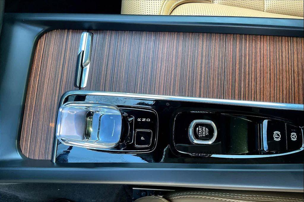 used 2024 Volvo XC60 Recharge Plug-In Hybrid car, priced at $53,485