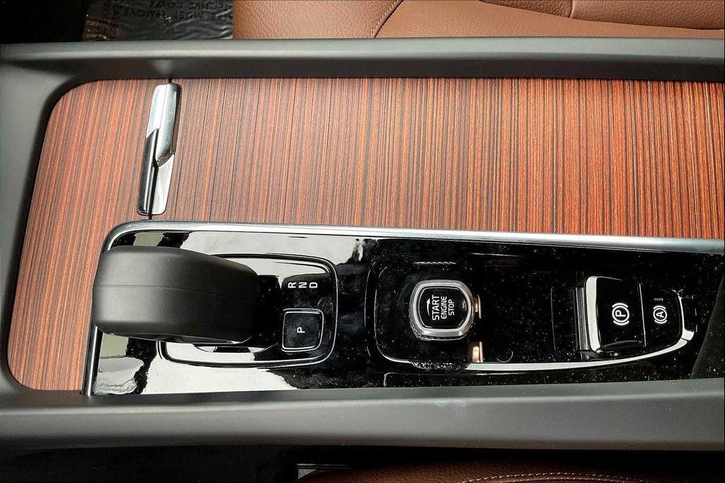 new 2025 Volvo XC60 Plug-In Hybrid car, priced at $68,360