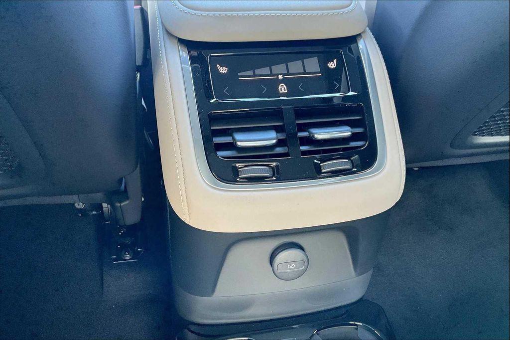 new 2026 Volvo XC90 Plug-In Hybrid car, priced at $82,335