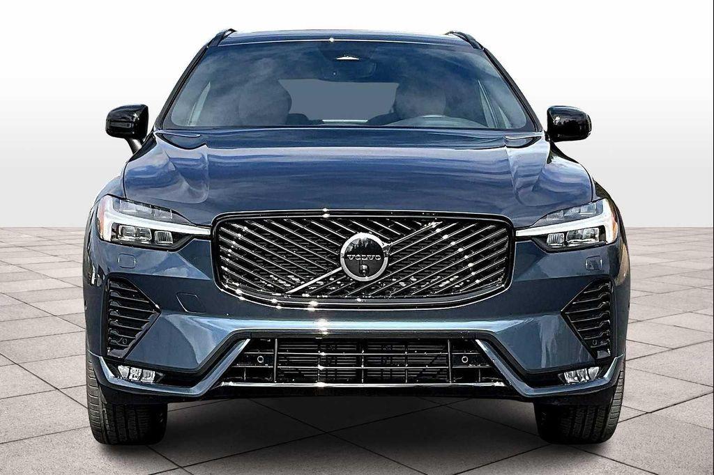 new 2026 Volvo XC60 car, priced at $57,985