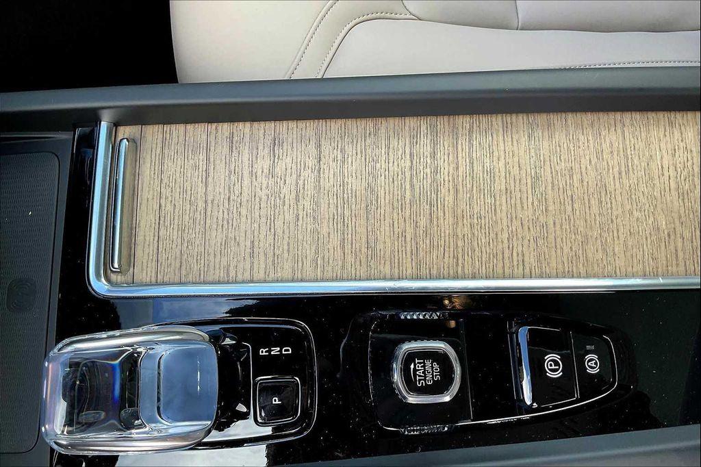 new 2026 Volvo XC60 car, priced at $57,985