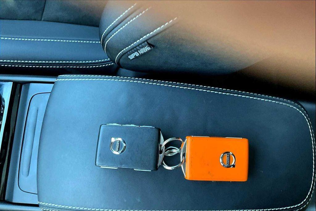 used 2023 Volvo C40 Recharge Pure Electric car, priced at $26,546