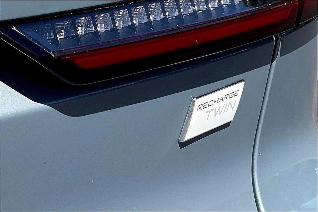 used 2023 Volvo C40 Recharge Pure Electric car, priced at $26,546