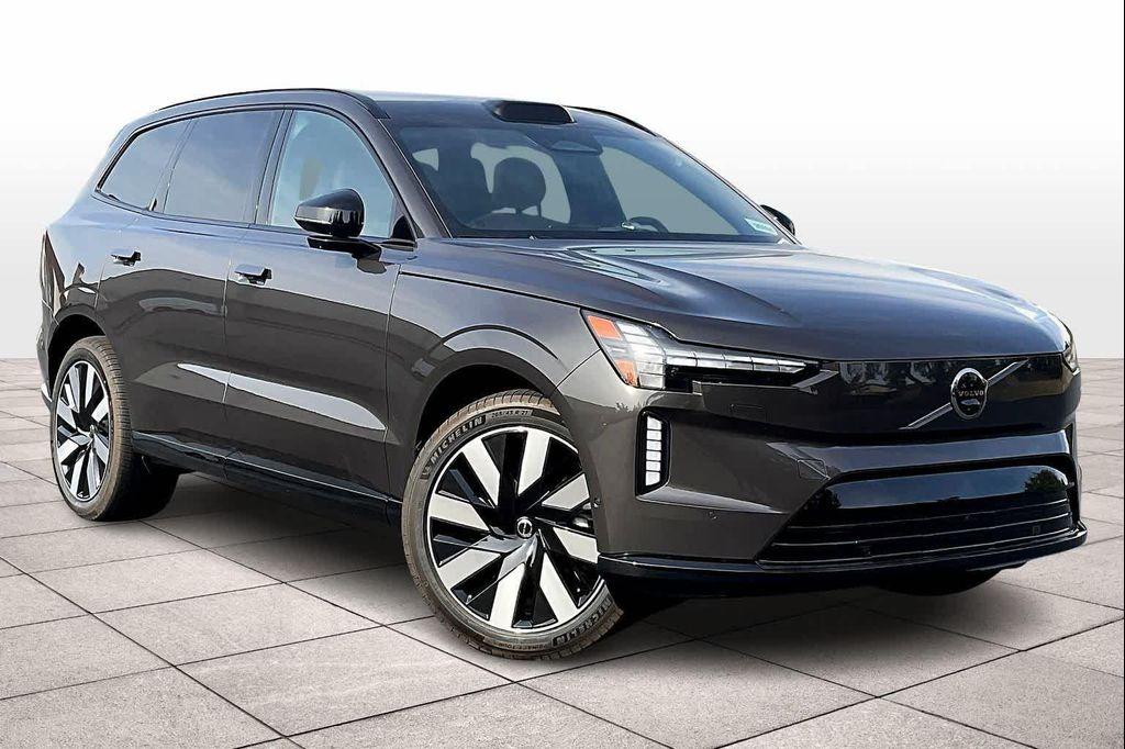 new 2025 Volvo EX90 car, priced at $93,495