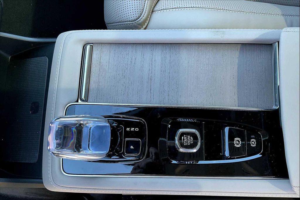 new 2026 Volvo XC90 Plug-In Hybrid car, priced at $91,380
