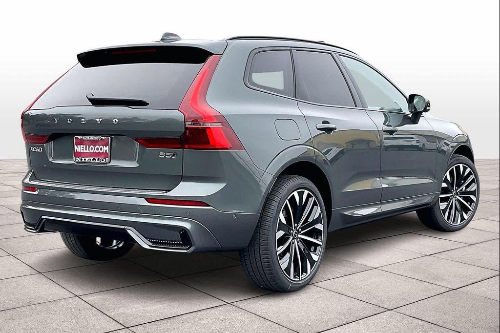 new 2026 Volvo XC60 car, priced at $64,525