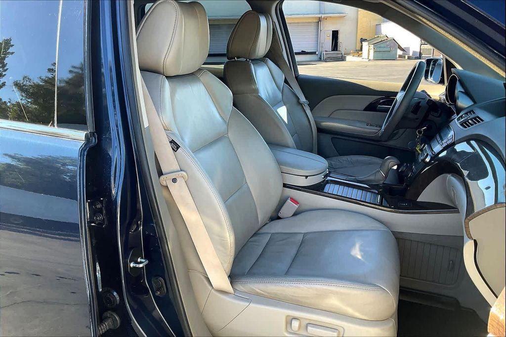 used 2013 Acura MDX car, priced at $13,598