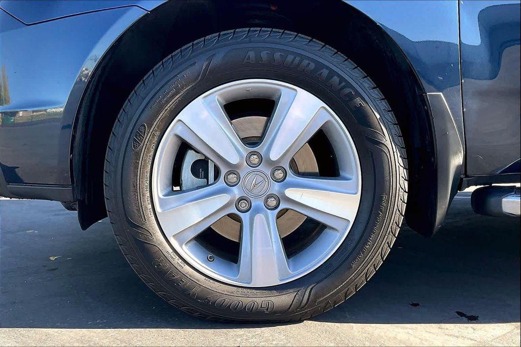 used 2013 Acura MDX car, priced at $13,598