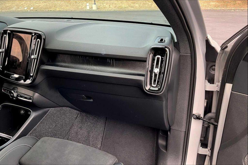 used 2023 Volvo C40 Recharge Pure Electric car, priced at $30,271