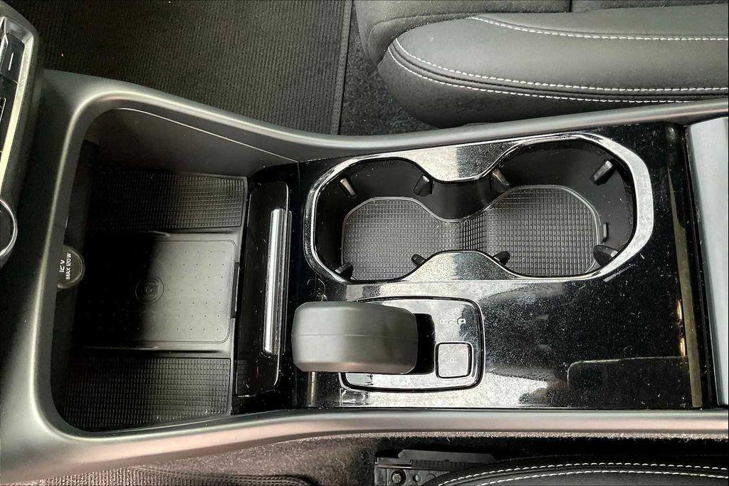 used 2023 Volvo C40 Recharge Pure Electric car, priced at $30,271