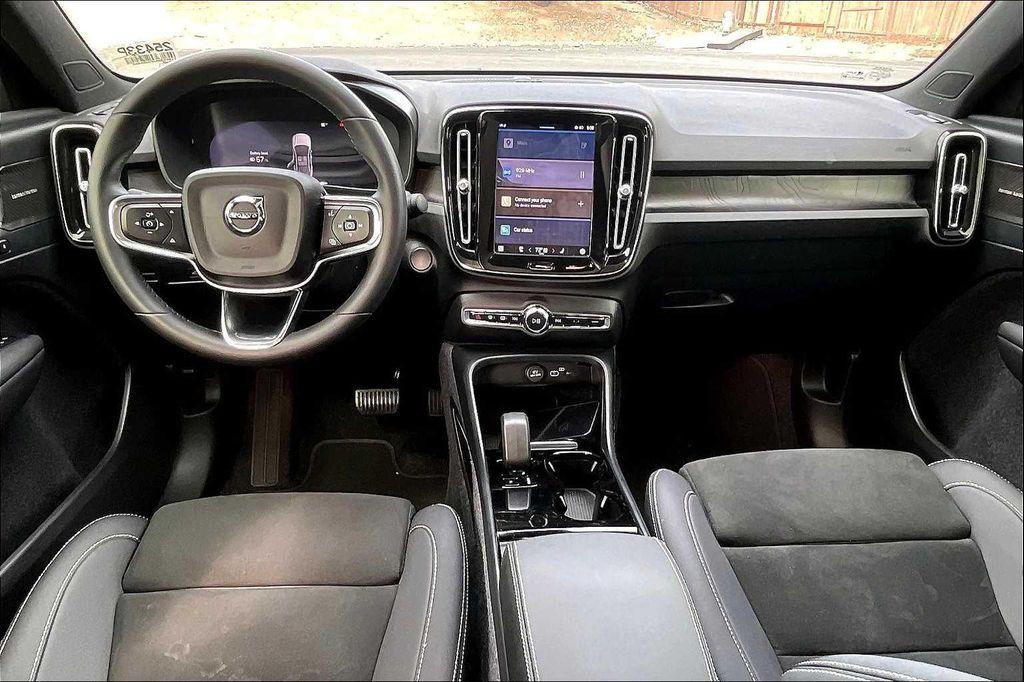 used 2023 Volvo C40 Recharge Pure Electric car, priced at $30,271