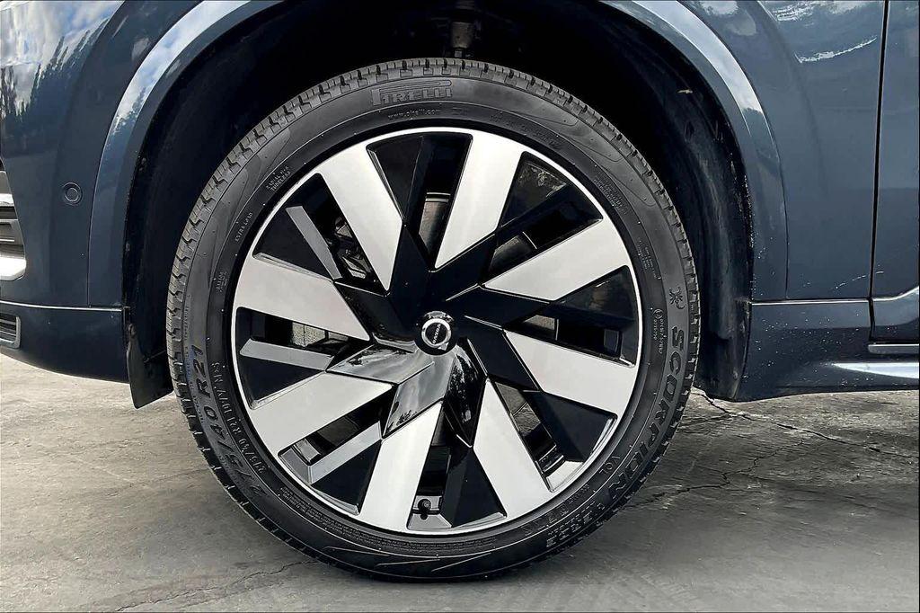 used 2024 Volvo XC90 Recharge Plug-In Hybrid car, priced at $57,880