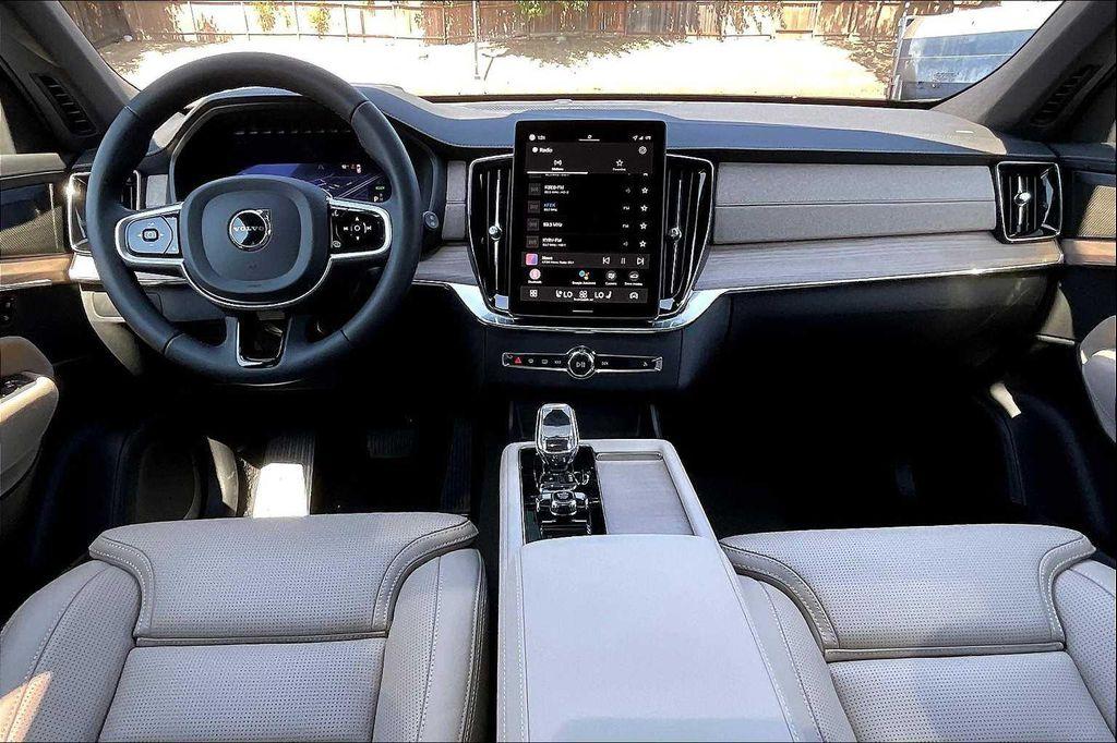 new 2026 Volvo XC90 Plug-In Hybrid car, priced at $87,580