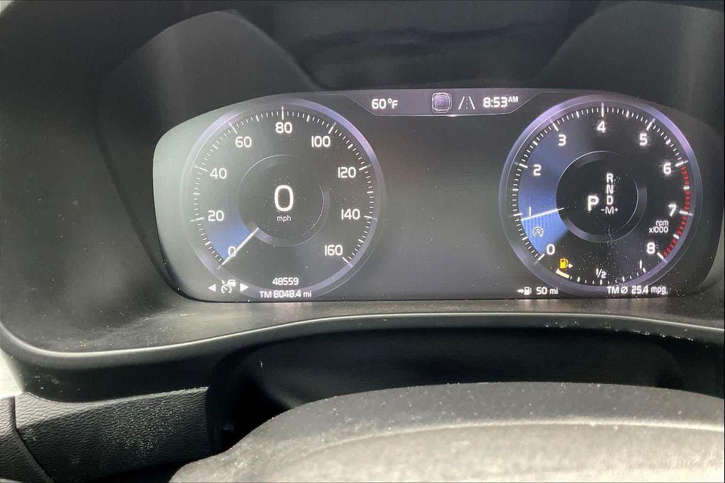 used 2021 Volvo XC40 car, priced at $23,820