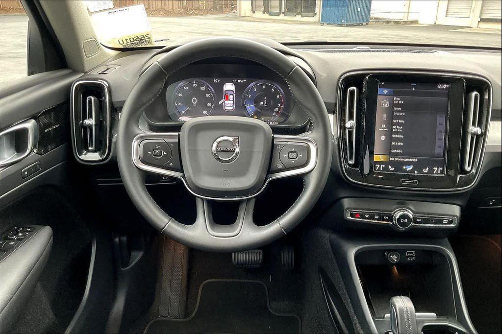 used 2021 Volvo XC40 car, priced at $23,820