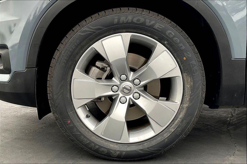 used 2021 Volvo XC40 car, priced at $23,820