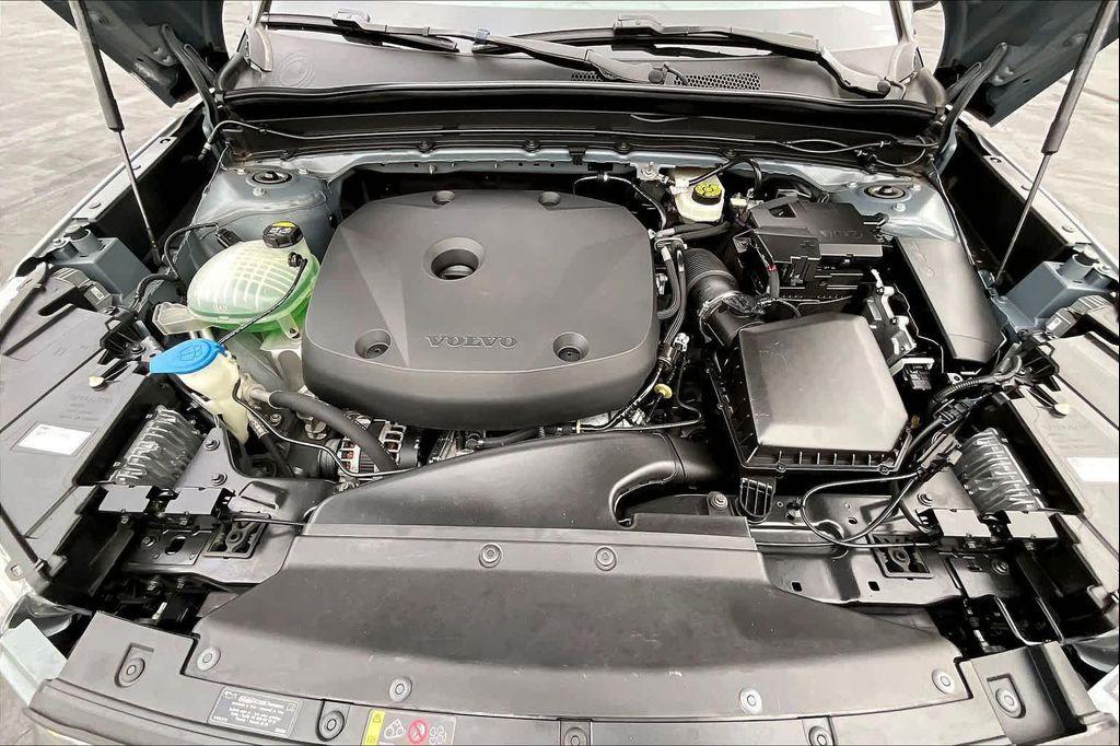 used 2021 Volvo XC40 car, priced at $23,820