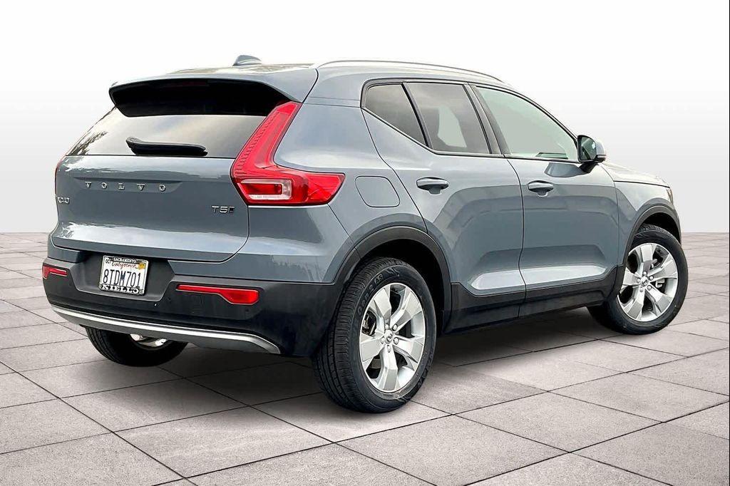 used 2021 Volvo XC40 car, priced at $23,820