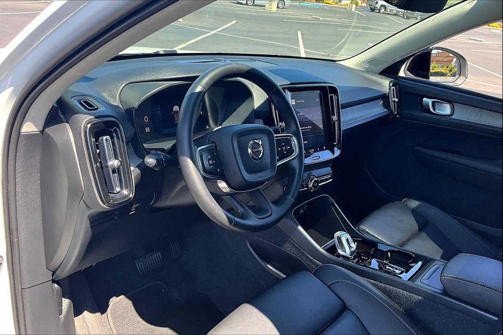 used 2025 Volvo XC40 car, priced at $35,480