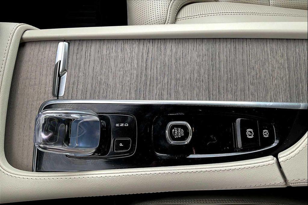 used 2022 Volvo XC90 Recharge Plug-In Hybrid car, priced at $48,880