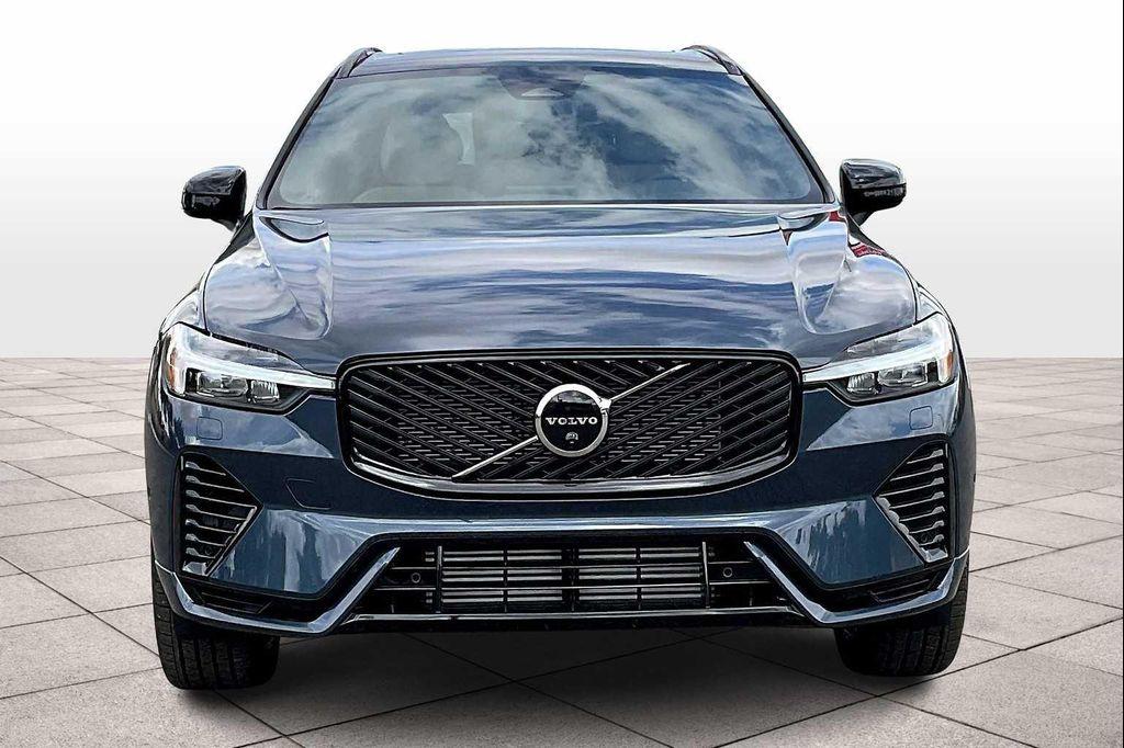 new 2026 Volvo XC60 Plug-In Hybrid car, priced at $69,285