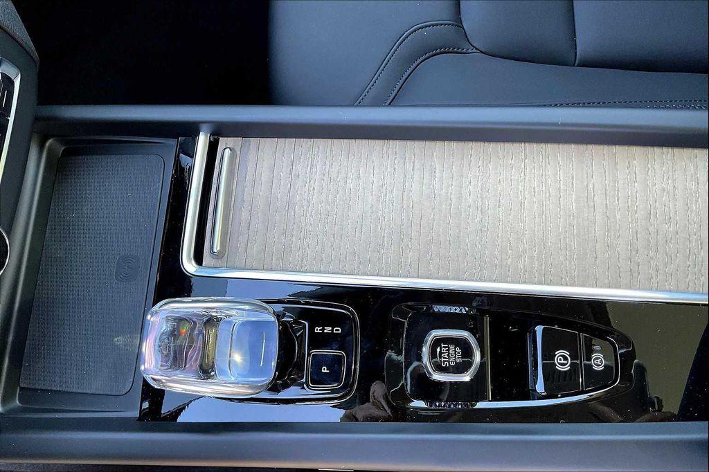 new 2026 Volvo XC60 car, priced at $59,190
