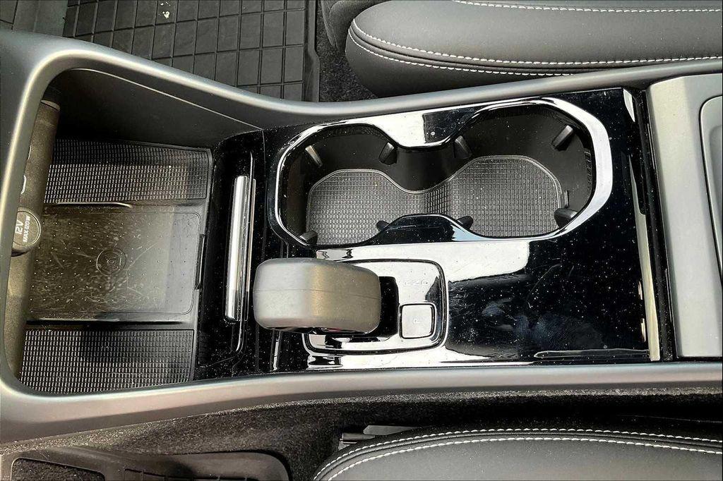 used 2023 Volvo C40 Recharge Pure Electric car, priced at $28,908