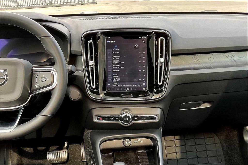 used 2023 Volvo C40 Recharge Pure Electric car, priced at $28,908