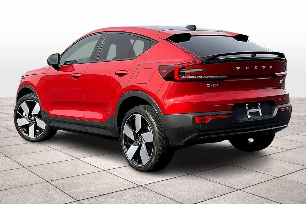 used 2023 Volvo C40 Recharge Pure Electric car, priced at $28,908