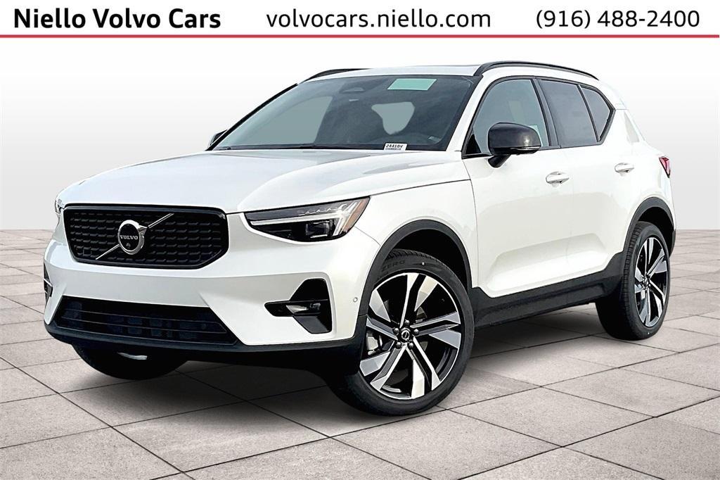 new 2024 Volvo XC40 car, priced at $51,099