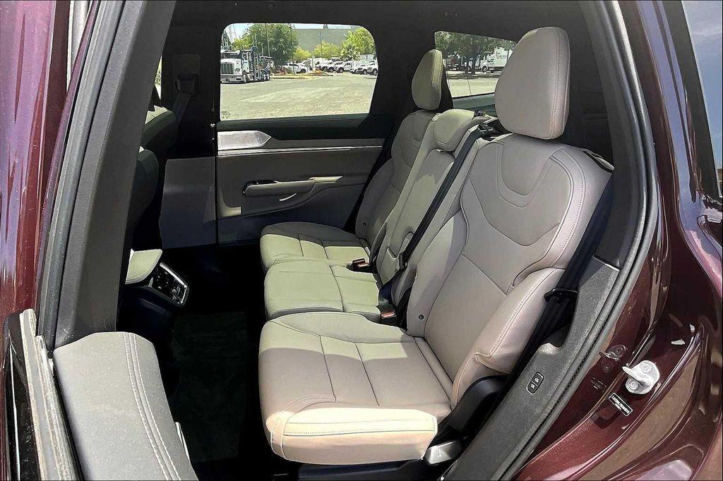 new 2025 Volvo EX90 car, priced at $96,465