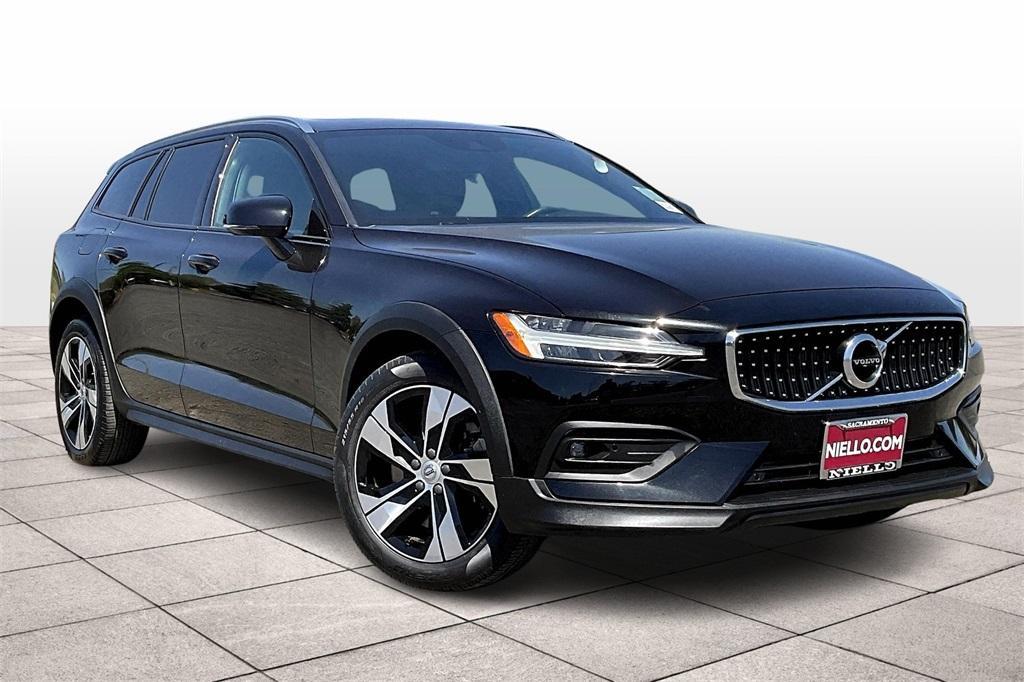 used 2021 Volvo V60 Cross Country car, priced at $39,891